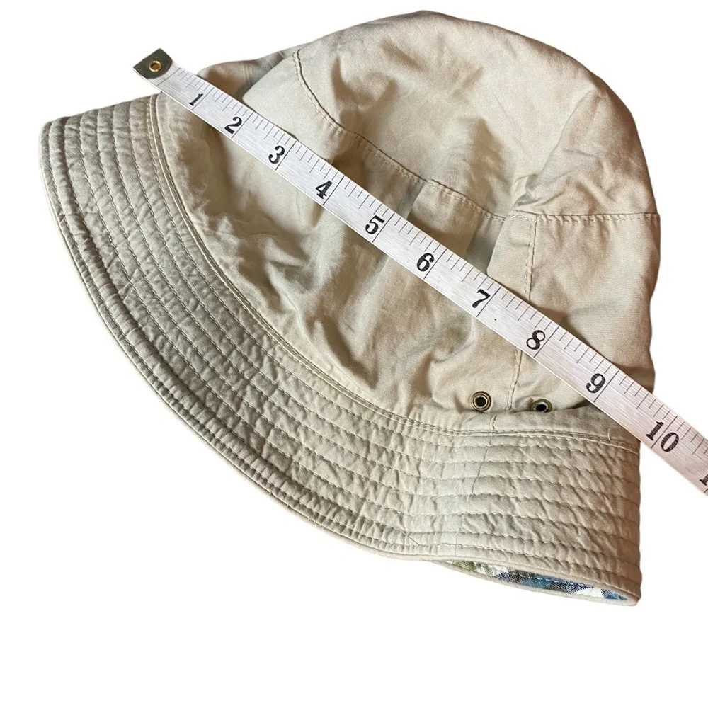 Gap Reversible Bucket Hat Child size M/L